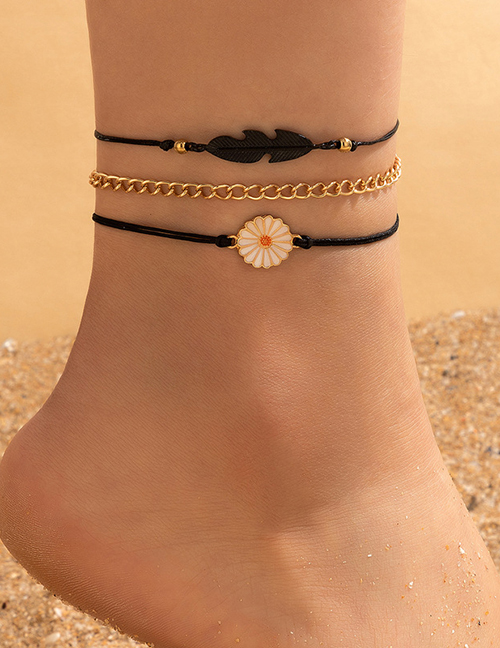 Fashion Gold Alloy Drip Oil Small Daisy Feather Braided Rope Three-layer Anklet
