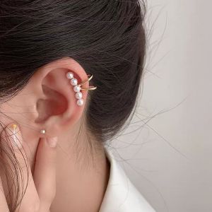 Ear Cuff De Metal Con Perlas Geométricas (individual)