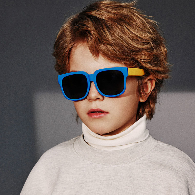 Gafas De Sol Infantiles Con Montura Cuadrada Grande.