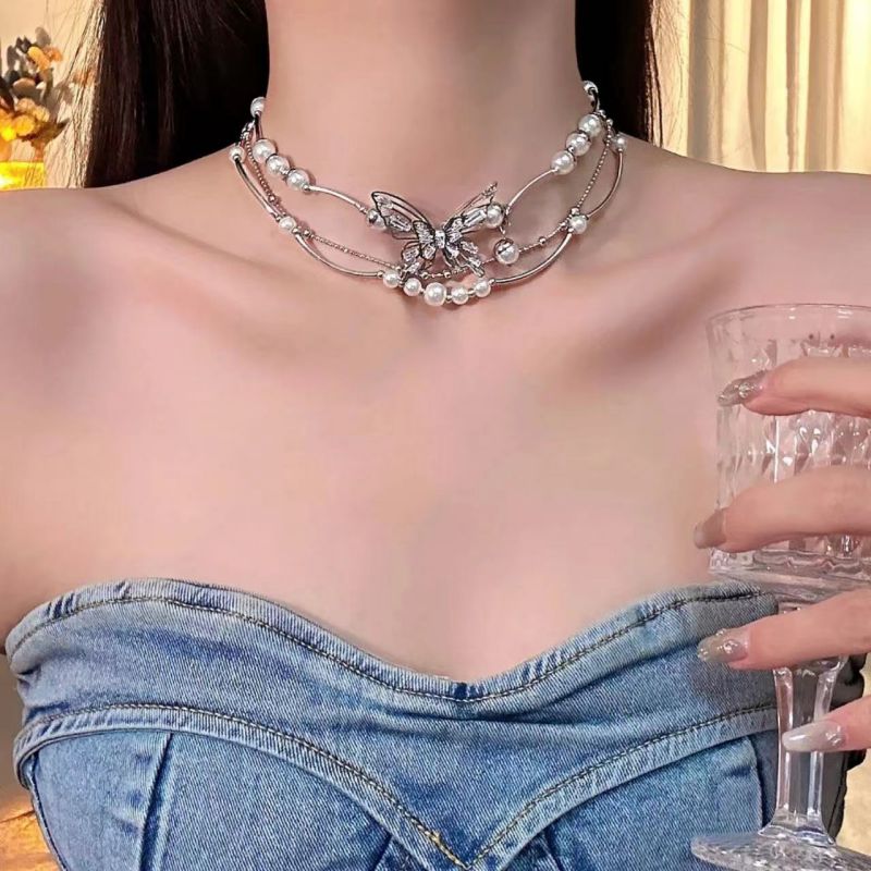 Collar De Perlas De Mariposa Calado De Diamantes De Metal